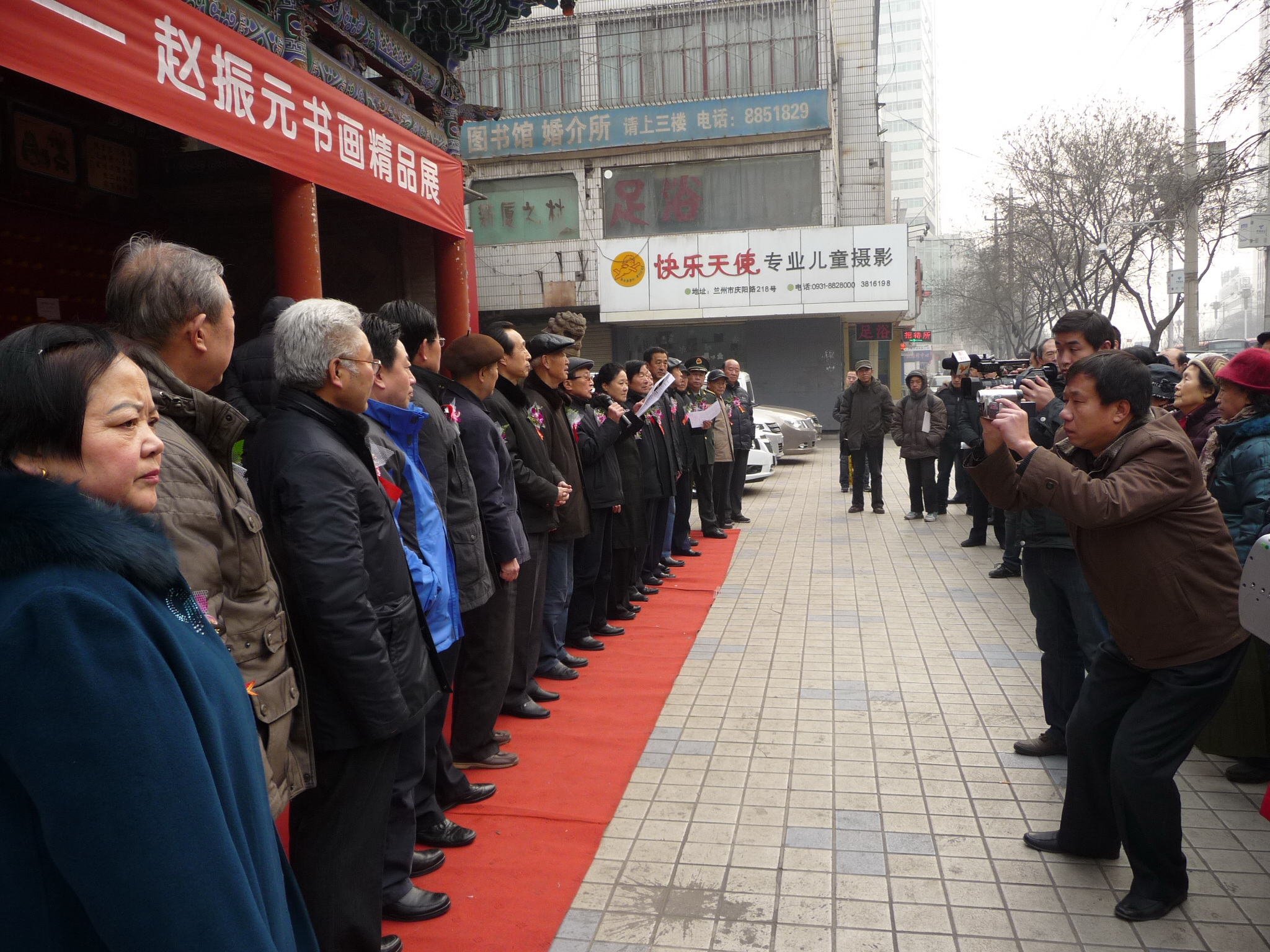 点击图片,在新窗口显示原始尺寸