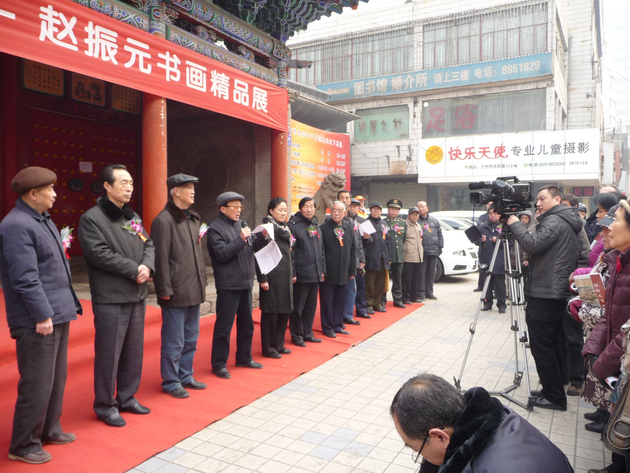 点击图片,在新窗口显示原始尺寸