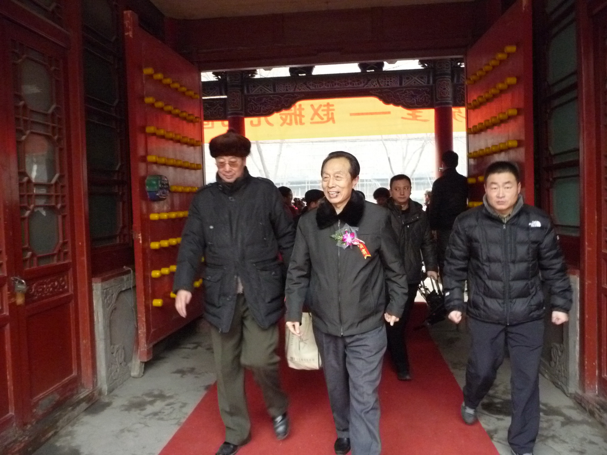 点击图片,在新窗口显示原始尺寸