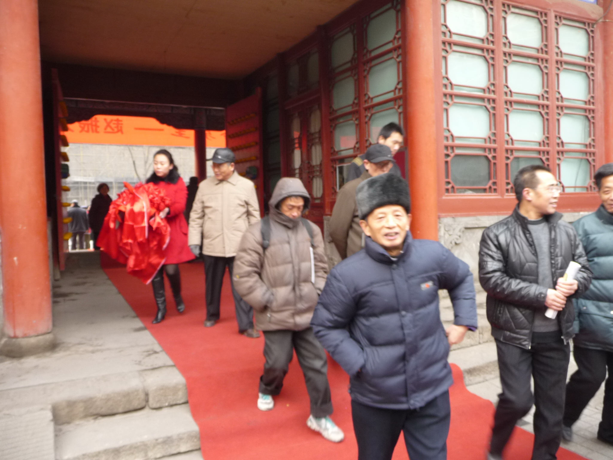 点击图片,在新窗口显示原始尺寸