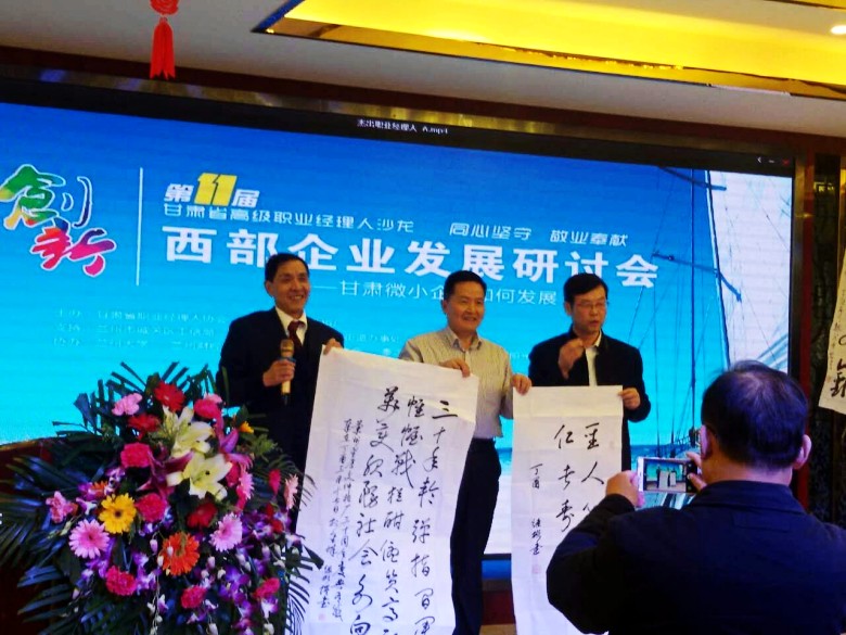 点击图片,在新窗口显示原始尺寸