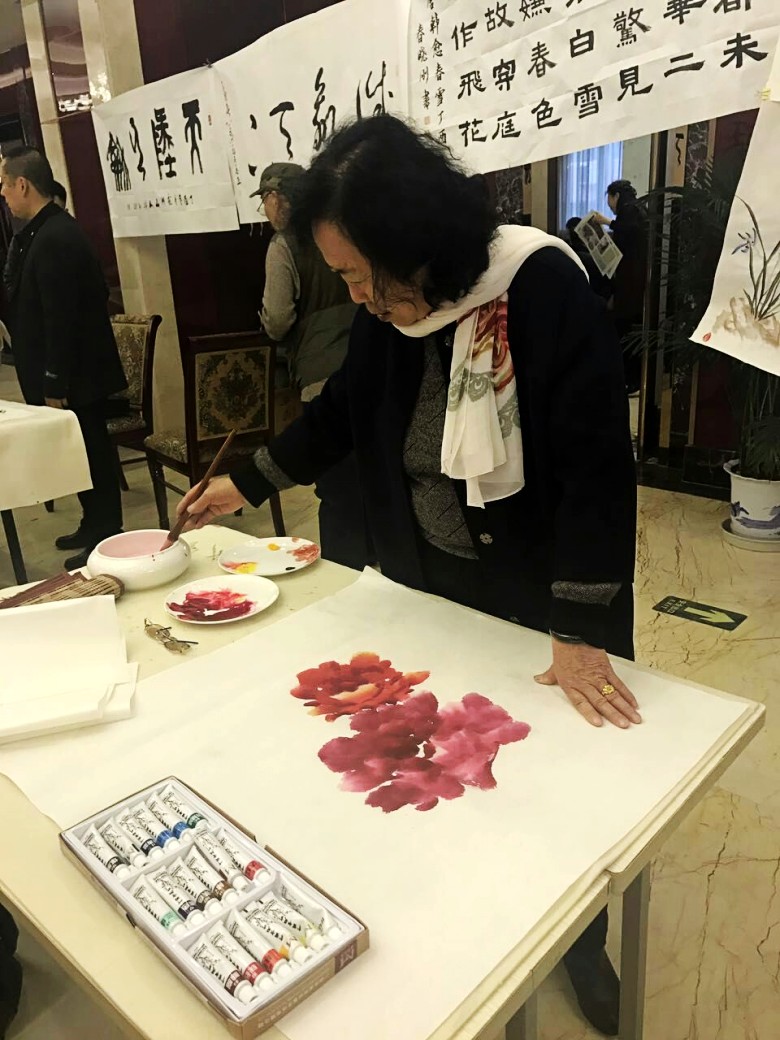 点击图片,在新窗口显示原始尺寸