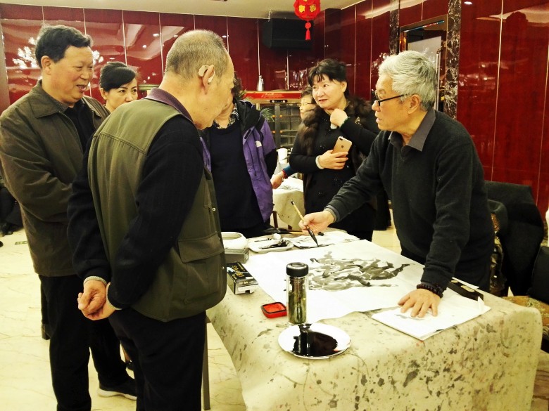 点击图片,在新窗口显示原始尺寸