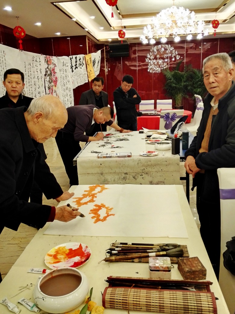 点击图片,在新窗口显示原始尺寸