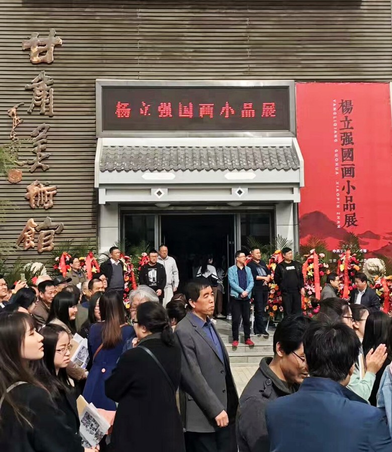 点击图片,在新窗口显示原始尺寸