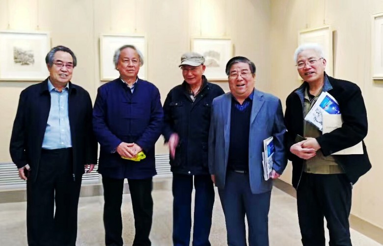 点击图片,在新窗口显示原始尺寸