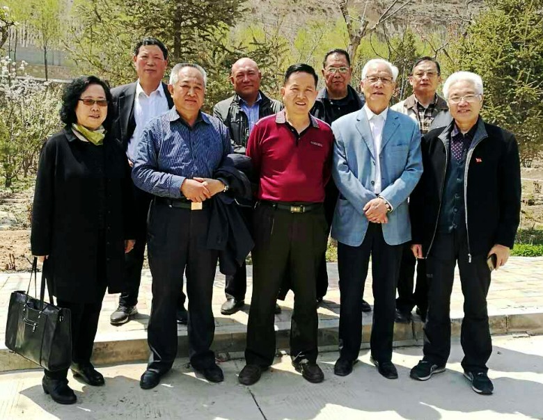 点击图片,在新窗口显示原始尺寸