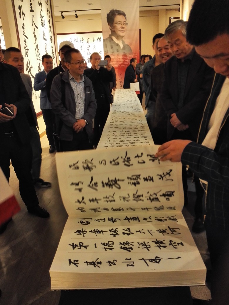 点击图片,在新窗口显示原始尺寸