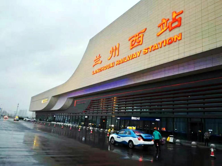 点击图片,在新窗口显示原始尺寸