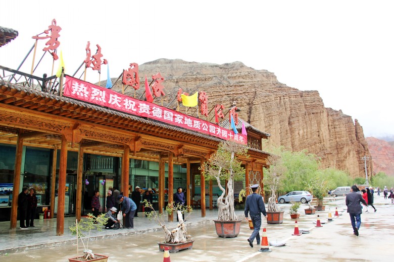 点击图片,在新窗口显示原始尺寸