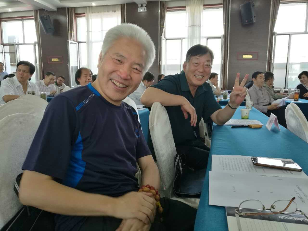 点击图片,在新窗口显示原始尺寸