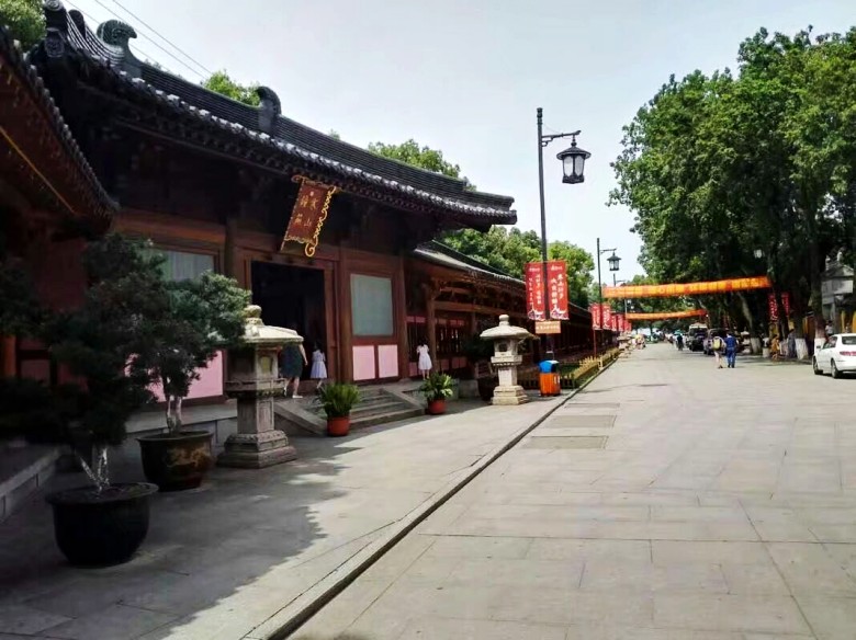 点击图片,在新窗口显示原始尺寸